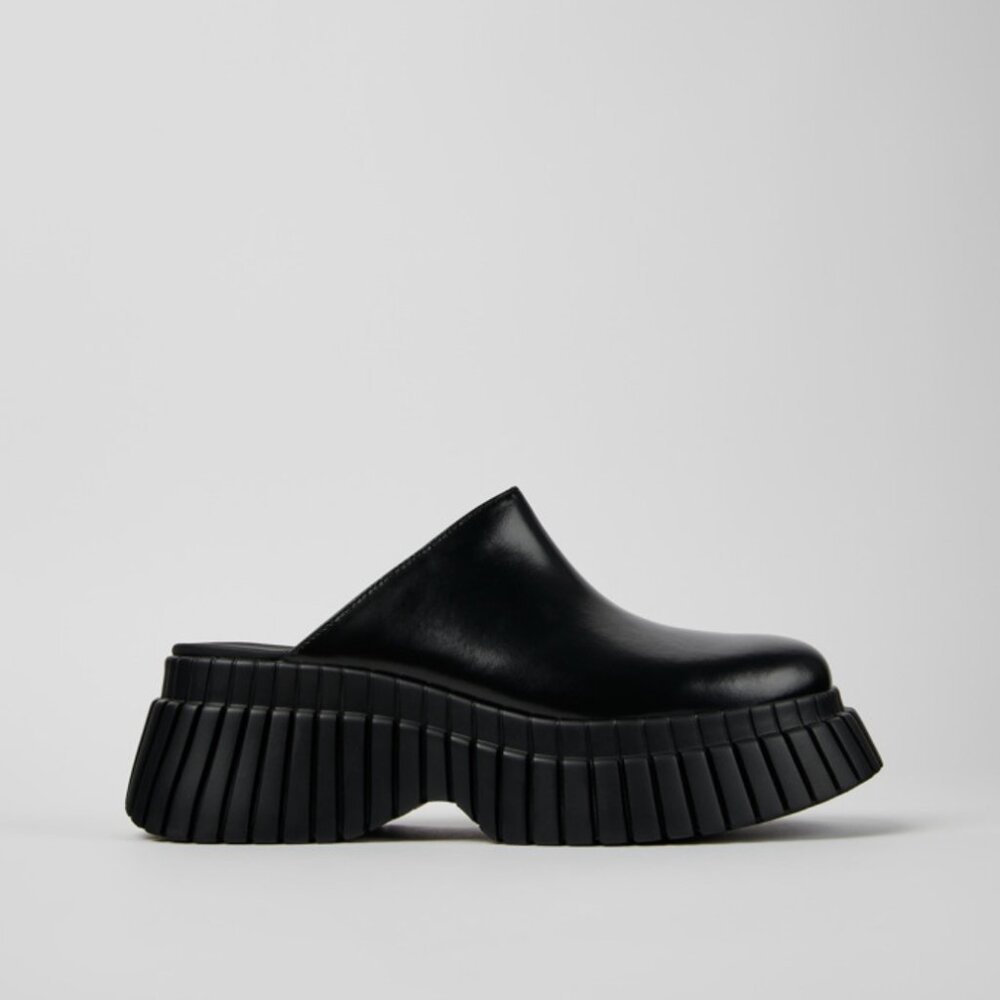 Camper BCN Clogs (Size 7.5)